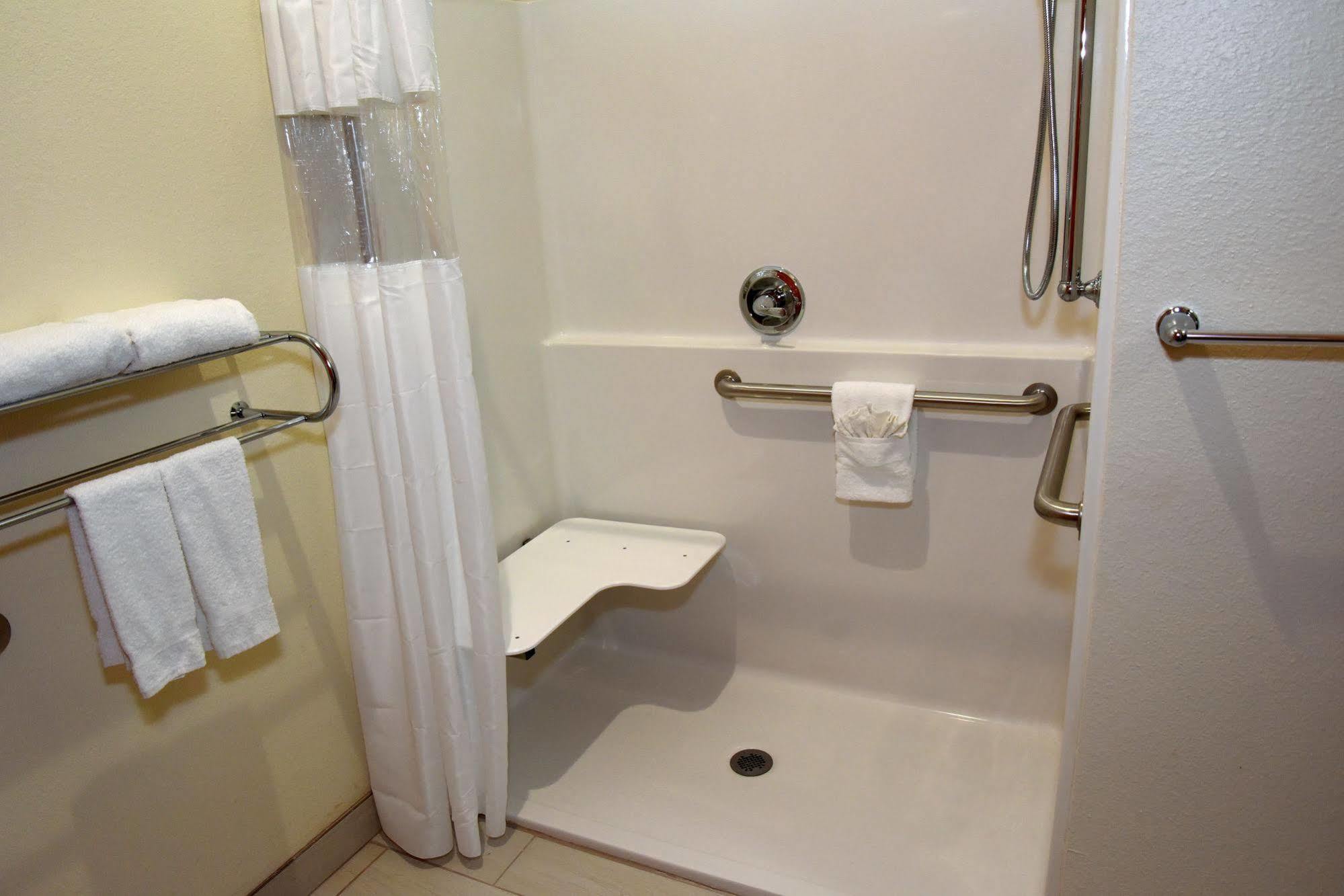 Home Away Kitchen Suites Enid Exterior foto